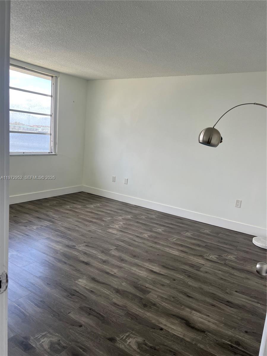 18601 NE 14th Ave #411 Miami, FL 33179