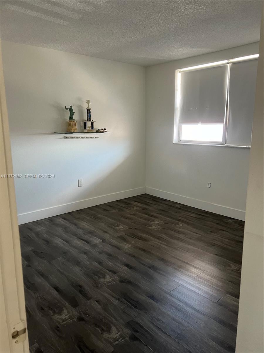 18601 NE 14th Ave #411 Miami, FL 33179