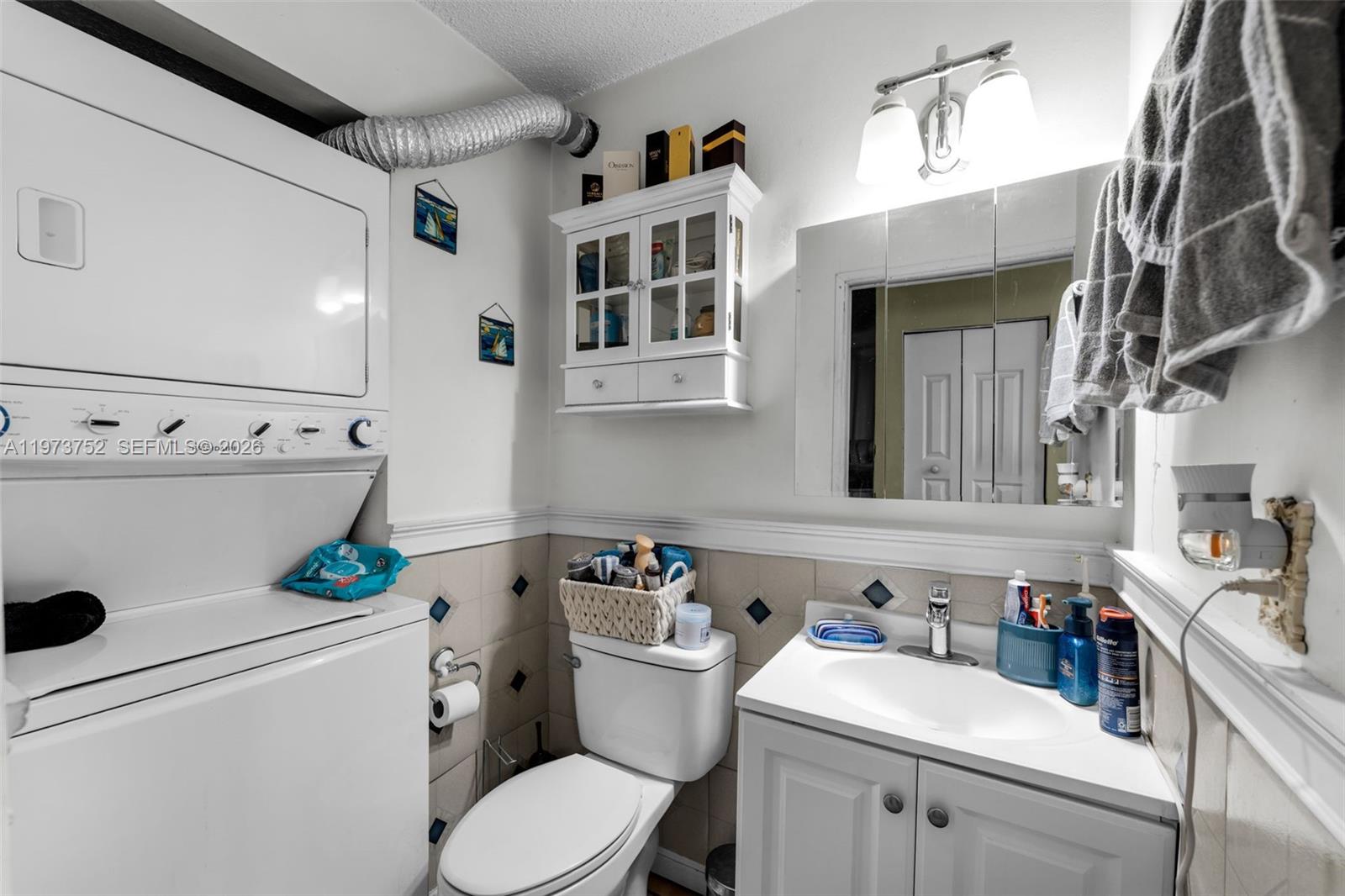 1613 NW 16th St #E Miami, FL 33125