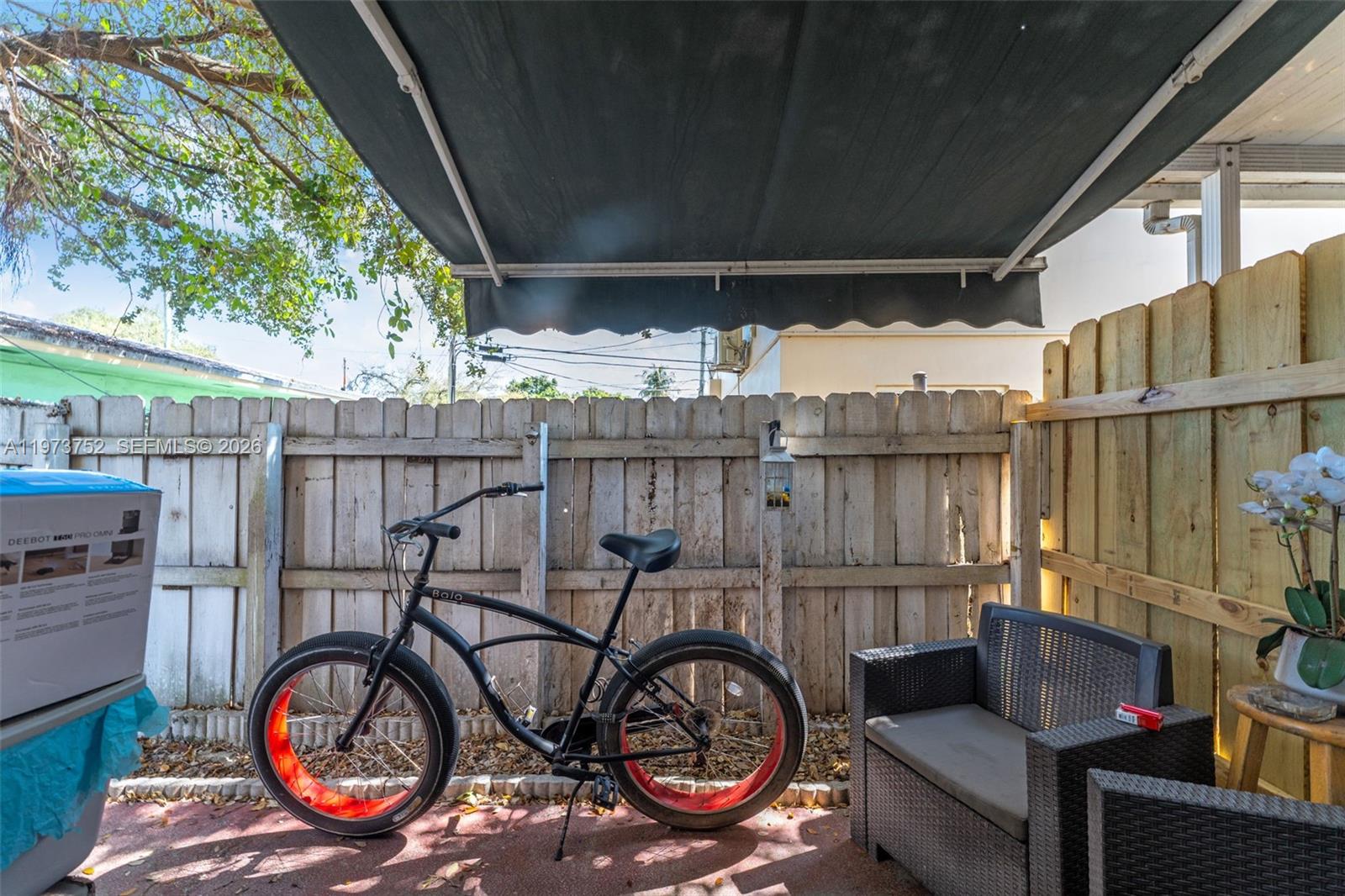 1613 NW 16th St #E Miami, FL 33125