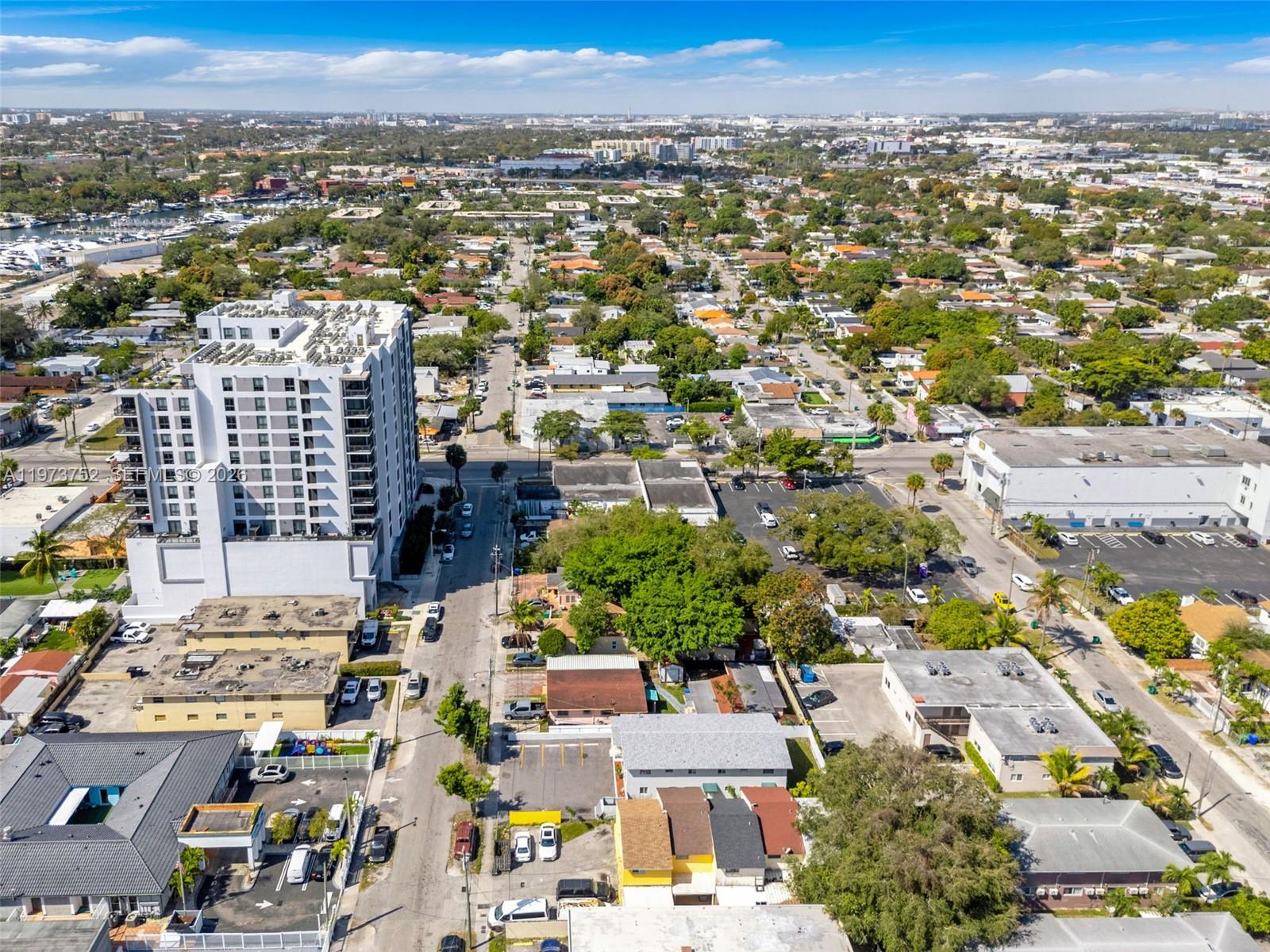 1613 NW 16th St #E Miami, FL 33125