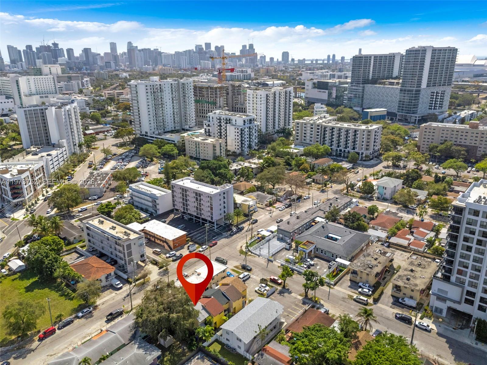 1613 NW 16th St #E Miami, FL 33125