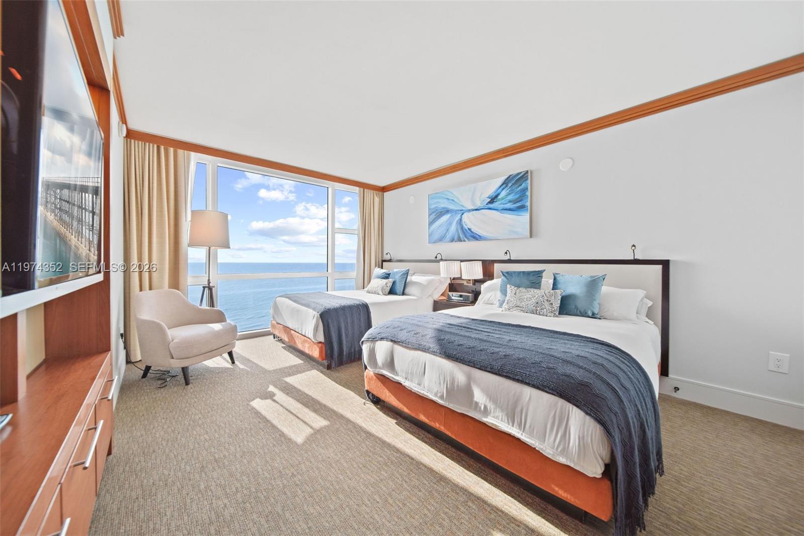 image The Carillon Center Tower3