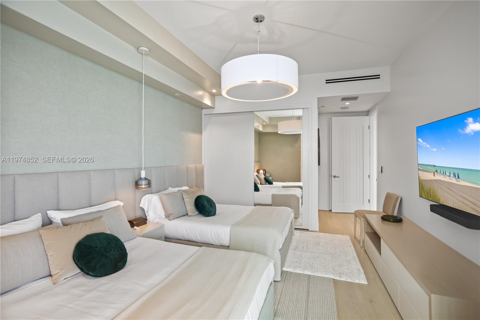 16051 Collins Ave #3202 Sunny Isles Beach, FL 33160