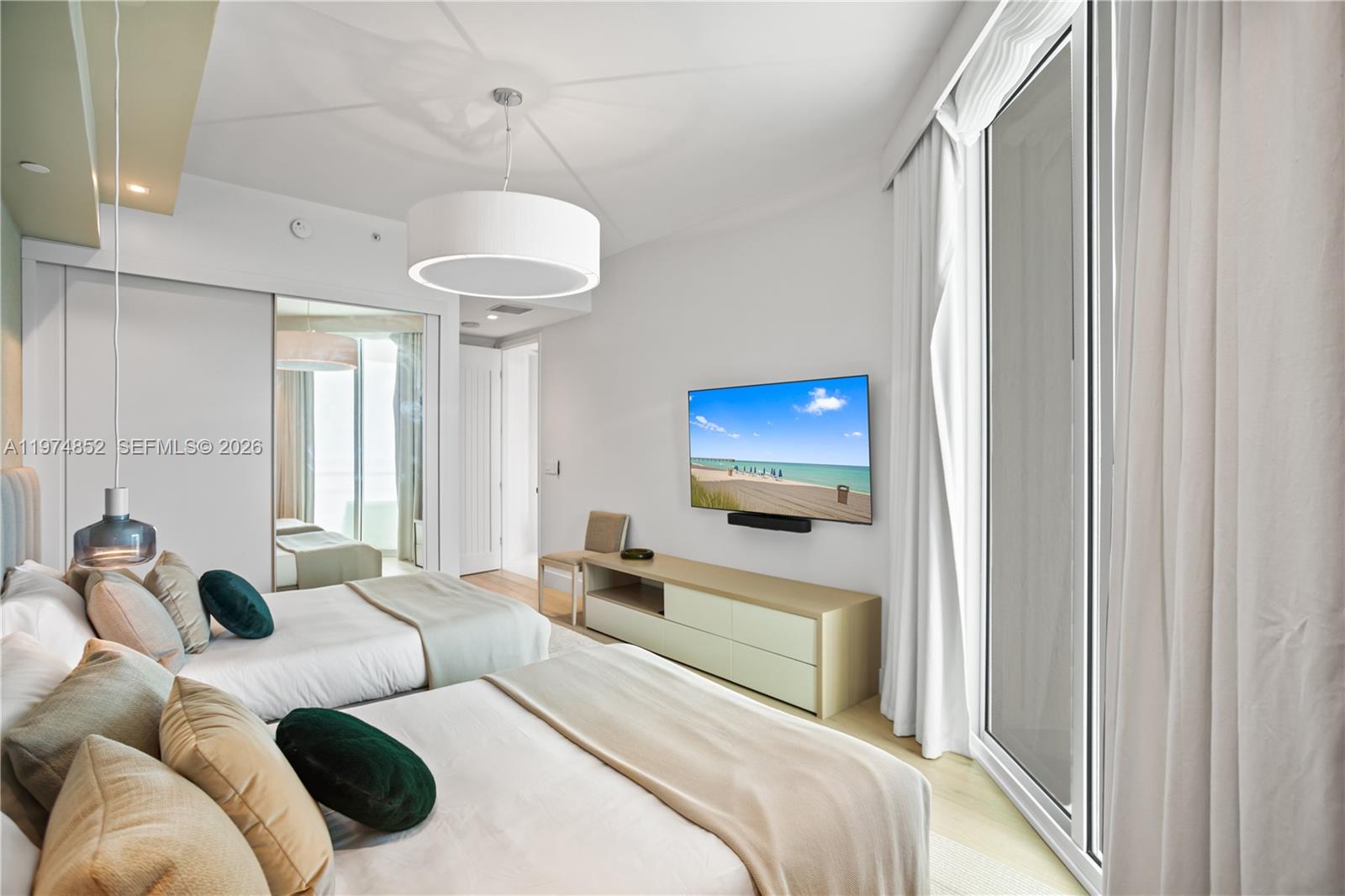 16051 Collins Ave #3202 Sunny Isles Beach, FL 33160