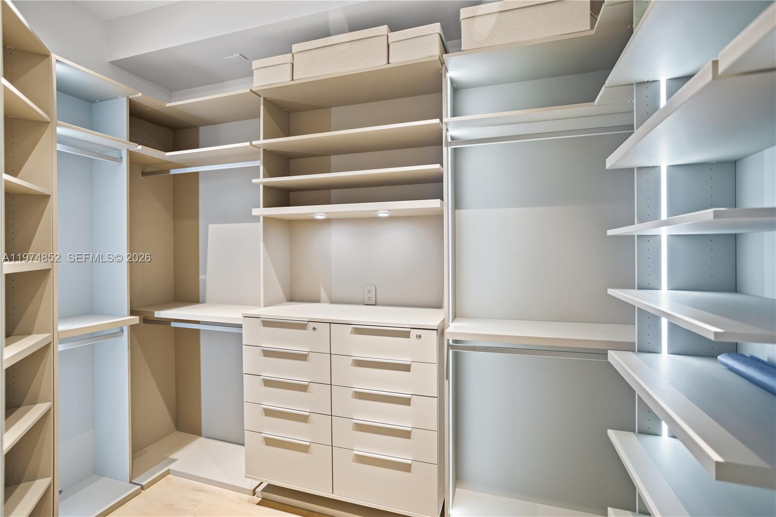 16051 Collins Ave #3202 Sunny Isles Beach, FL 33160