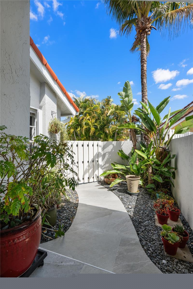 12755 SW 60th Ln Miami, FL 33183