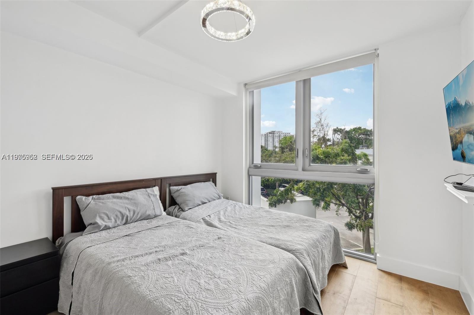 13800 Highland Dr #202 North Miami Beach, FL 33181