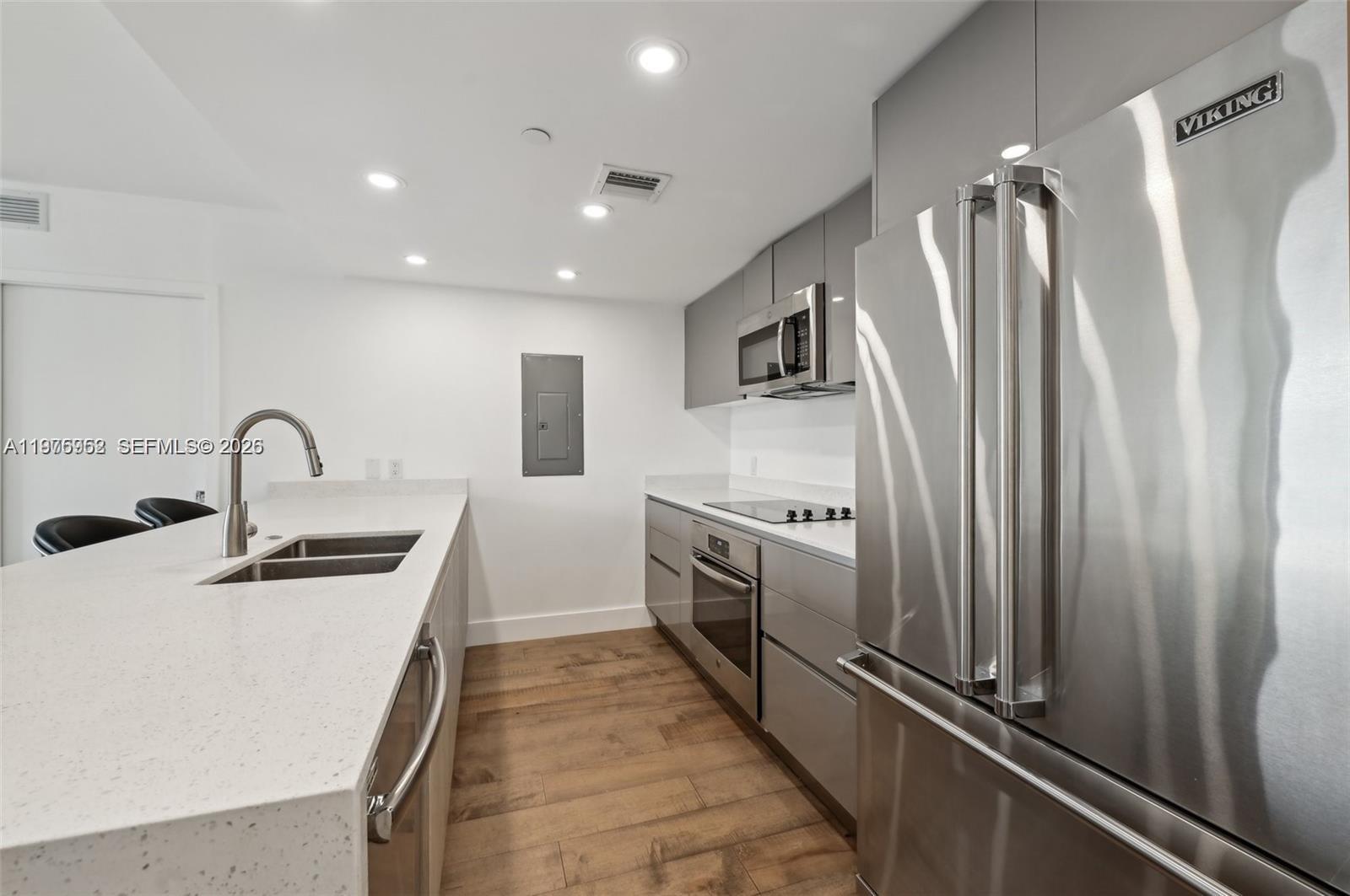 13800 Highland Dr #202 North Miami Beach, FL 33181