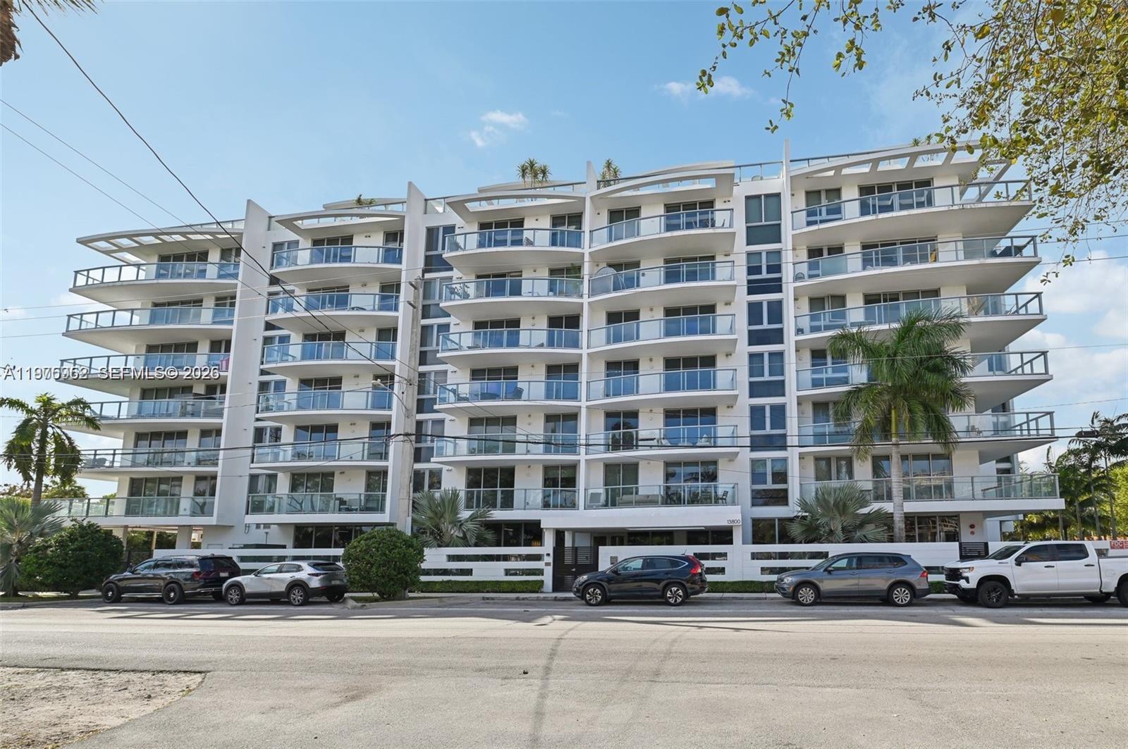 13800 Highland Dr #202 North Miami Beach, FL 33181