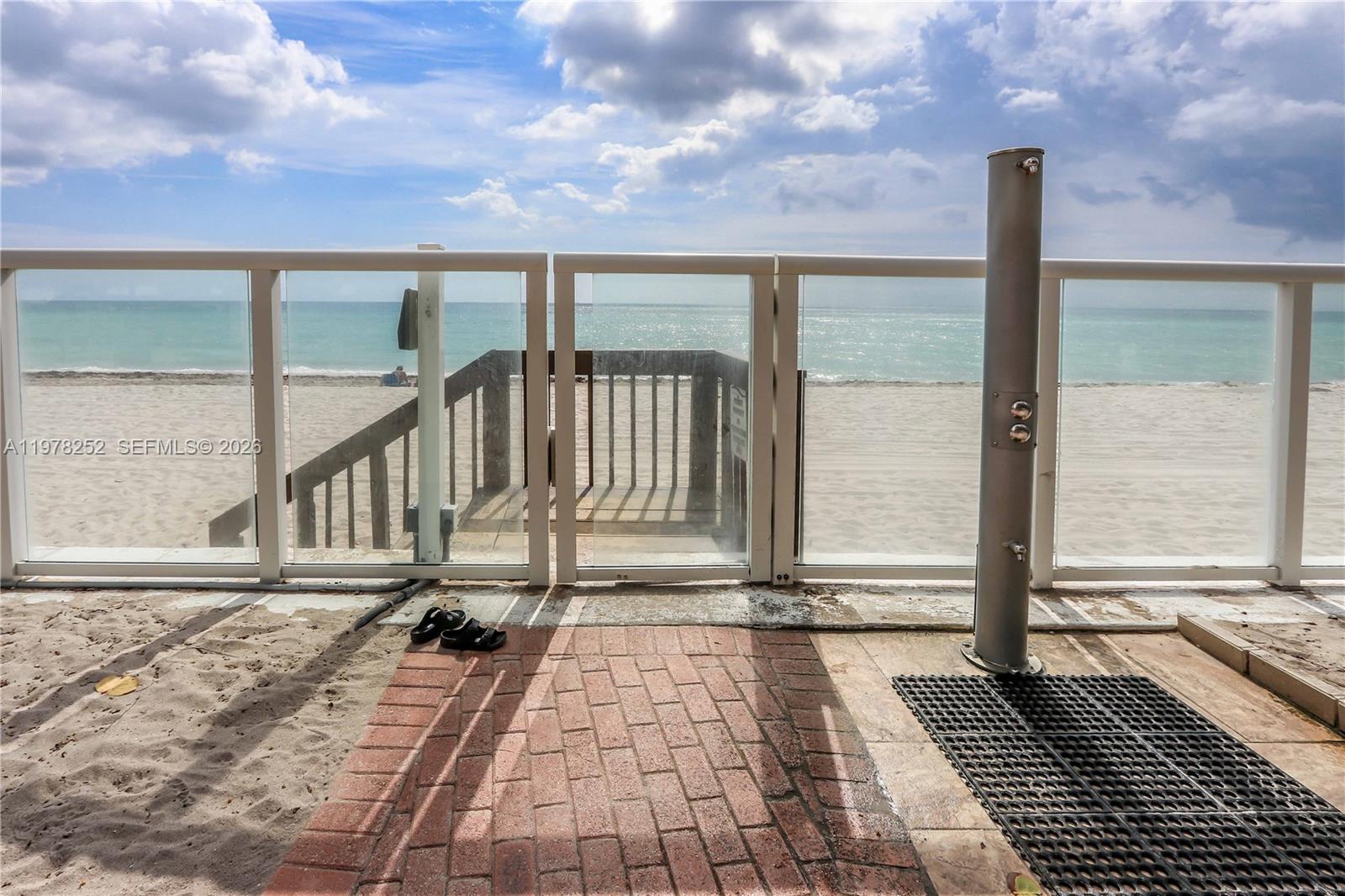 3001 S Ocean Dr #411 Hollywood, FL 33019