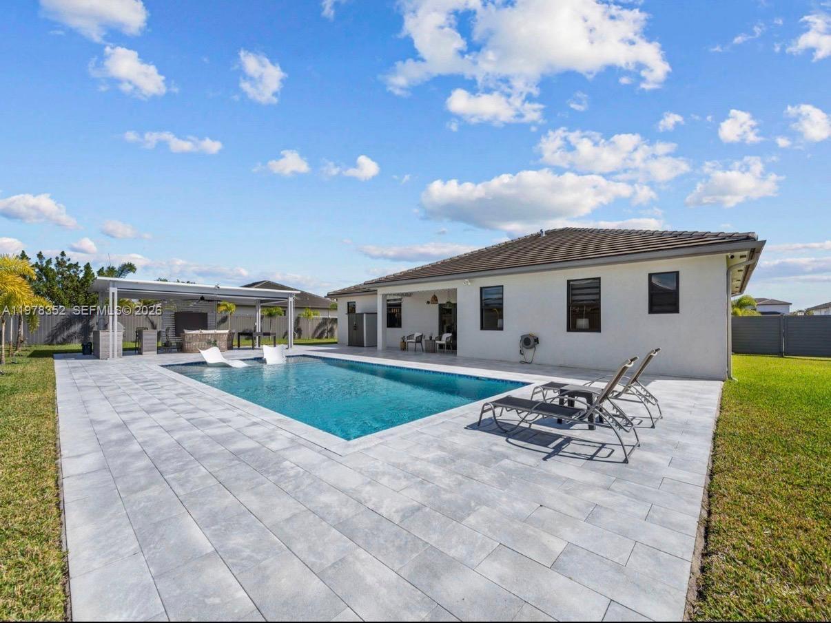 13351 SW 190th St Miami, FL 33177