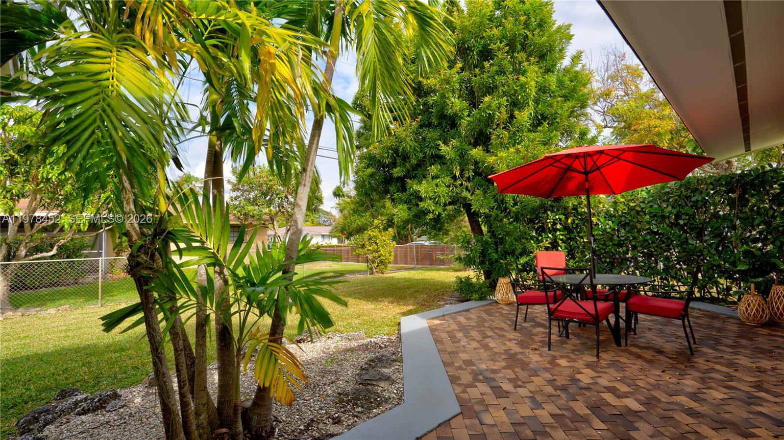 8955 SW 85th Ter Miami, FL 33173