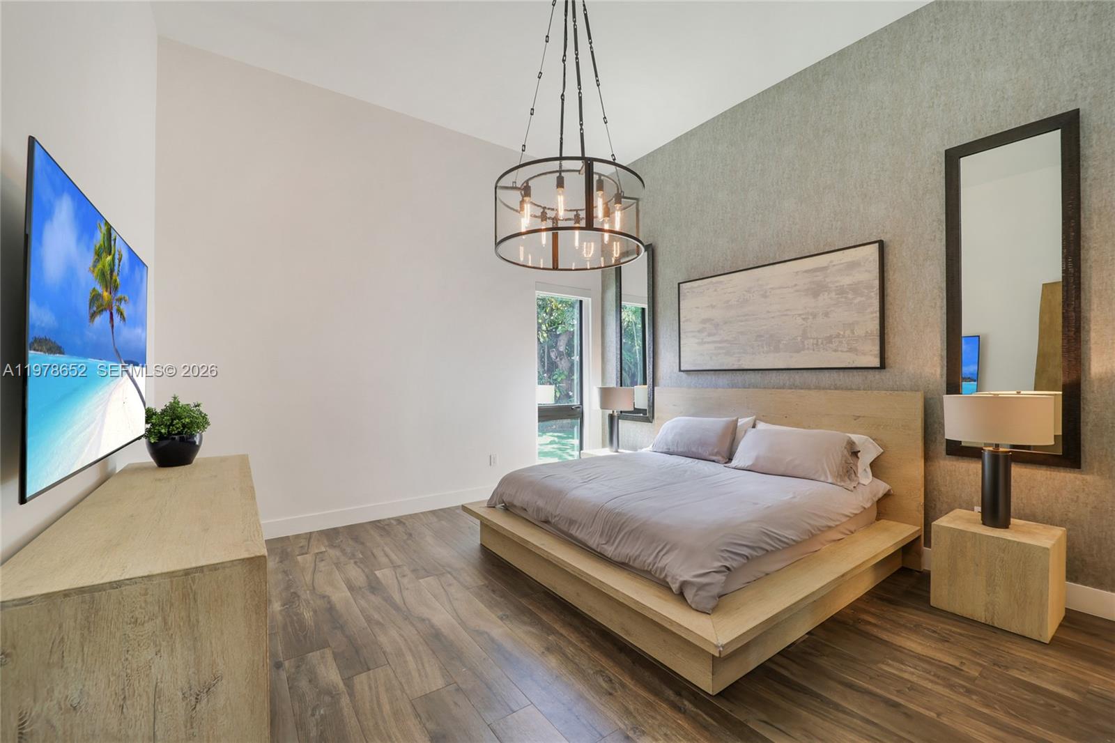 56 Samana Dr Miami, FL 33133