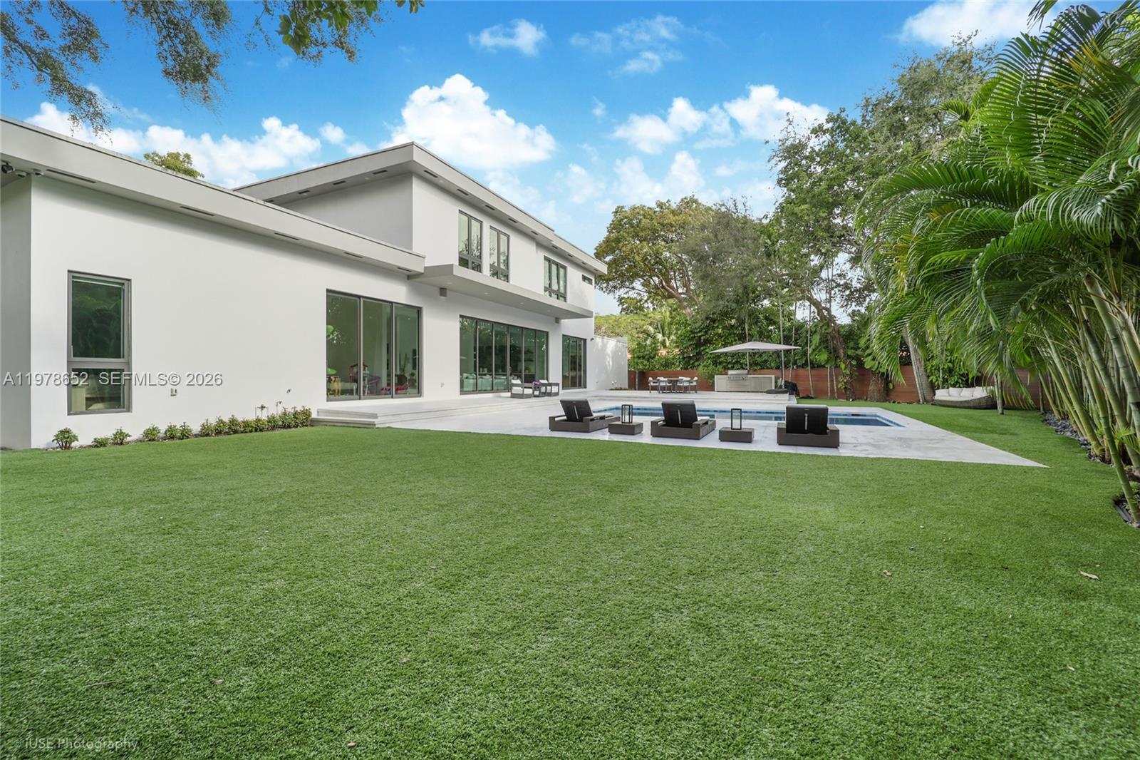 56 Samana Dr Miami, FL 33133