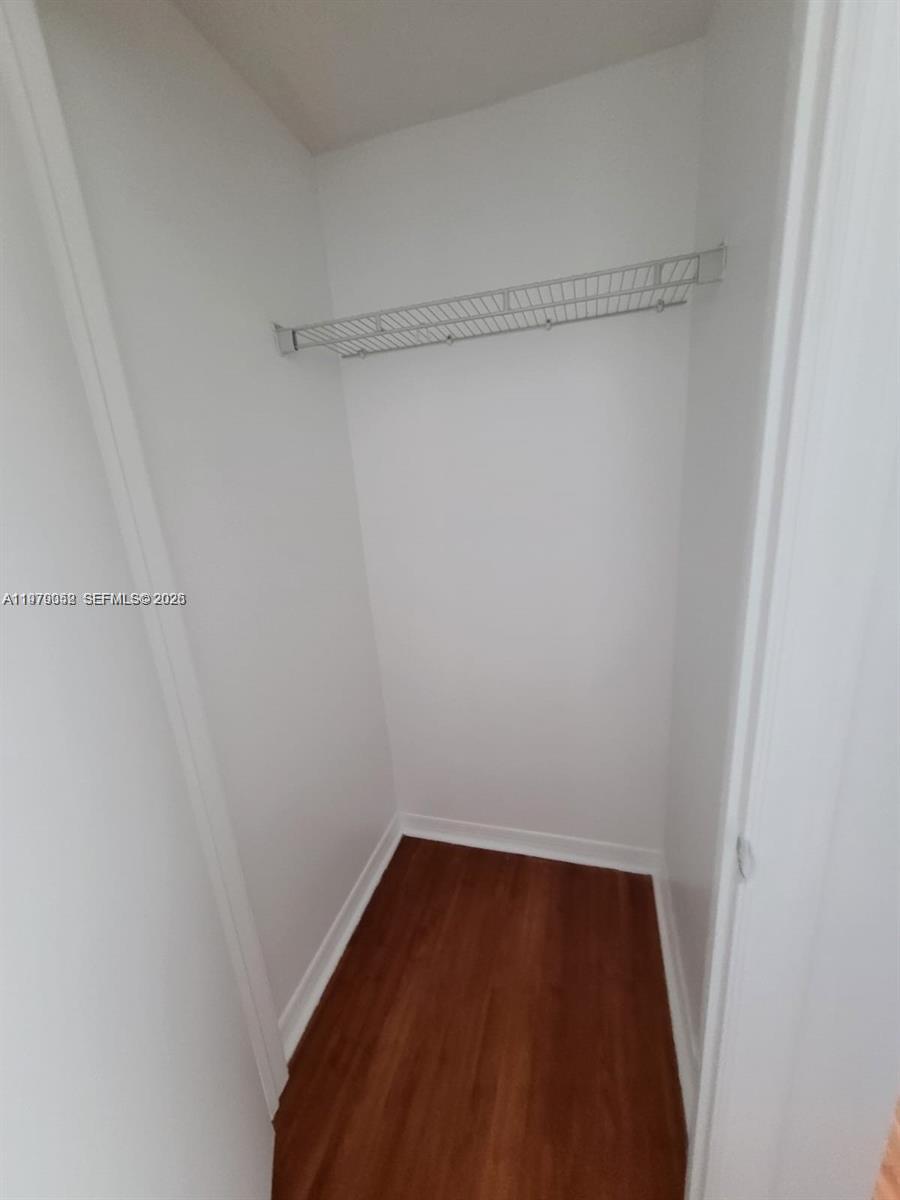 image 500 Brickell East12