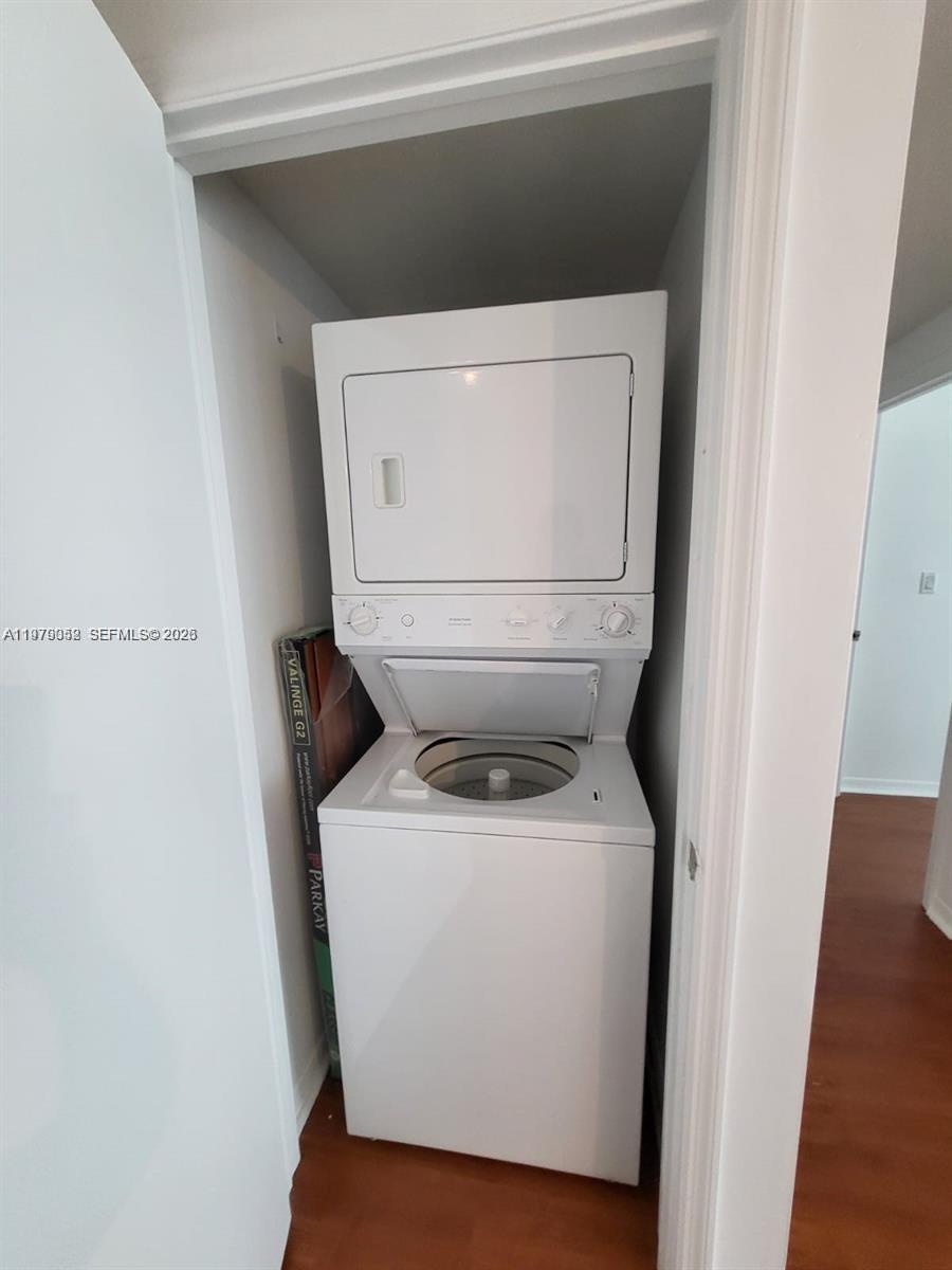 image 500 Brickell East13