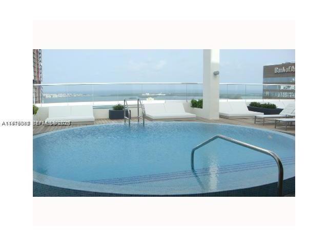 image 500 Brickell East15