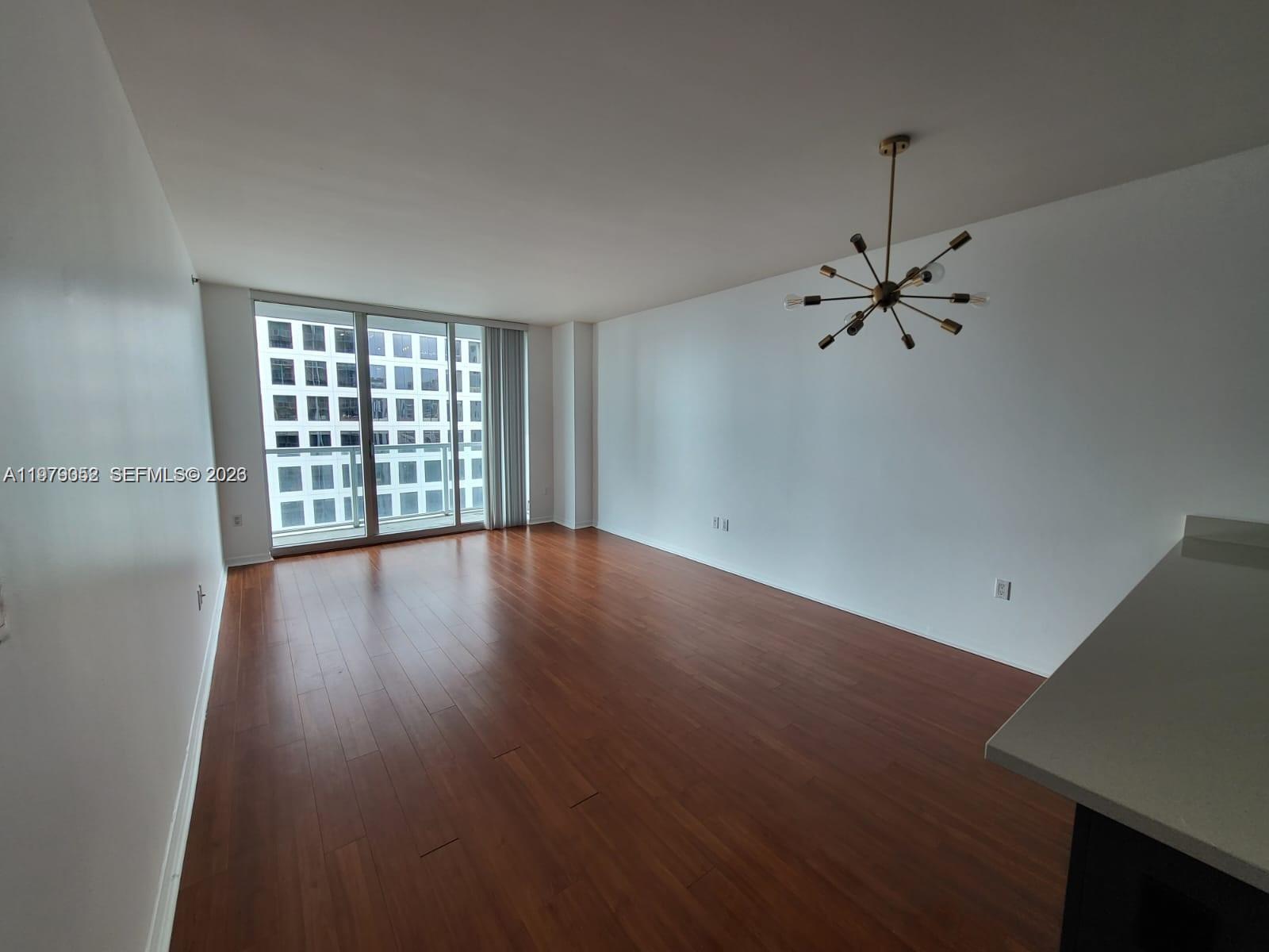 image 500 Brickell East4