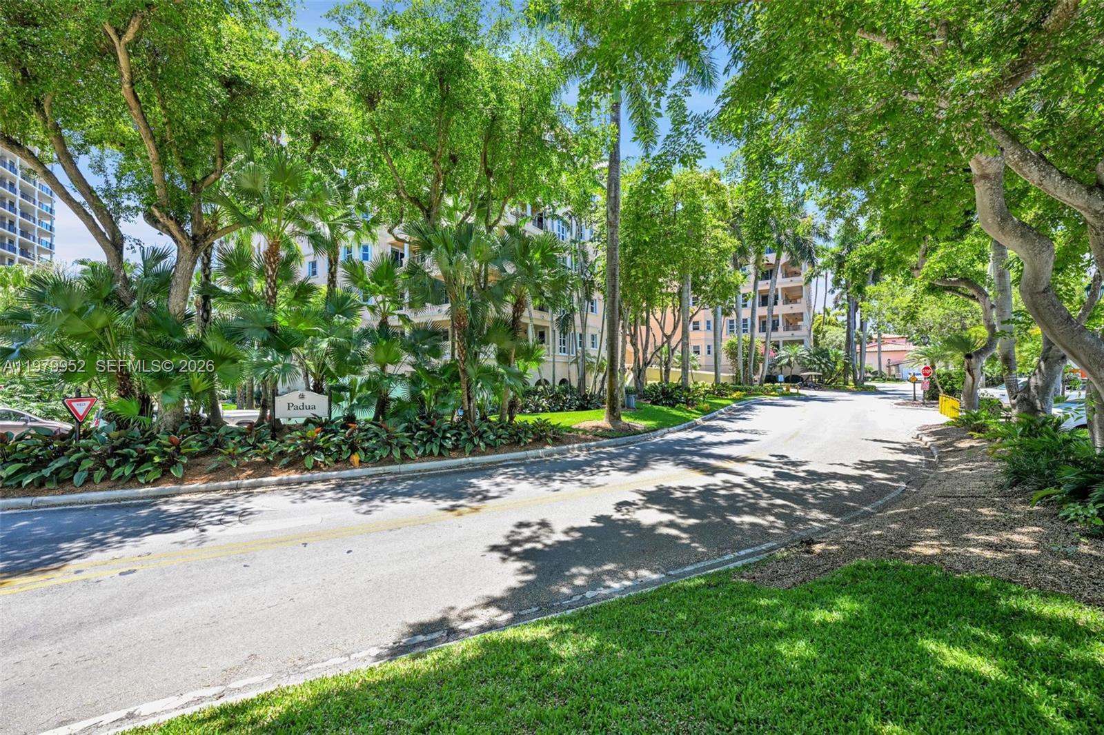 13637 Deering Bay Dr #261 Coral Gables, FL 33158