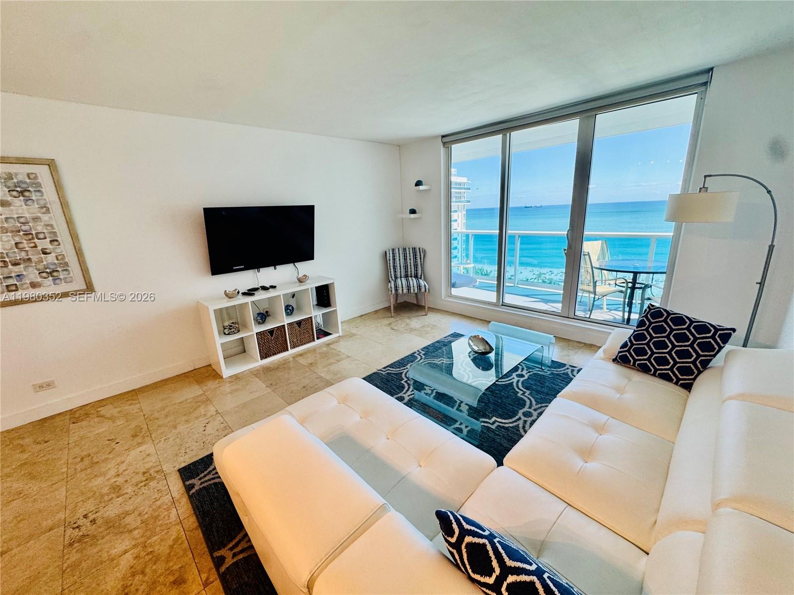 2301 Collins Ave #1525 Miami Beach, FL 33139
