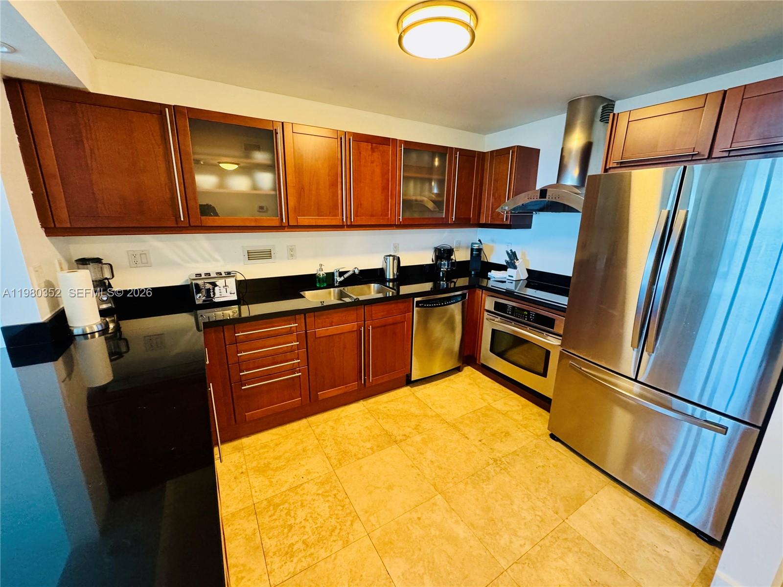 2301 Collins Ave #1525 Miami Beach, FL 33139