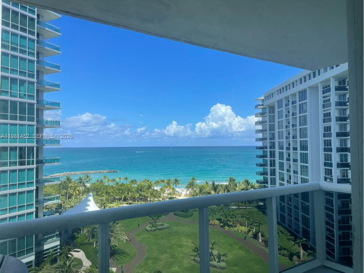 10275 Collins Ave #933 Bal Harbour, FL 33154
