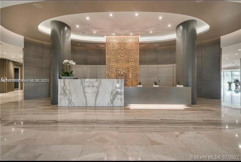 10275 Collins Ave #933 Bal Harbour, FL 33154
