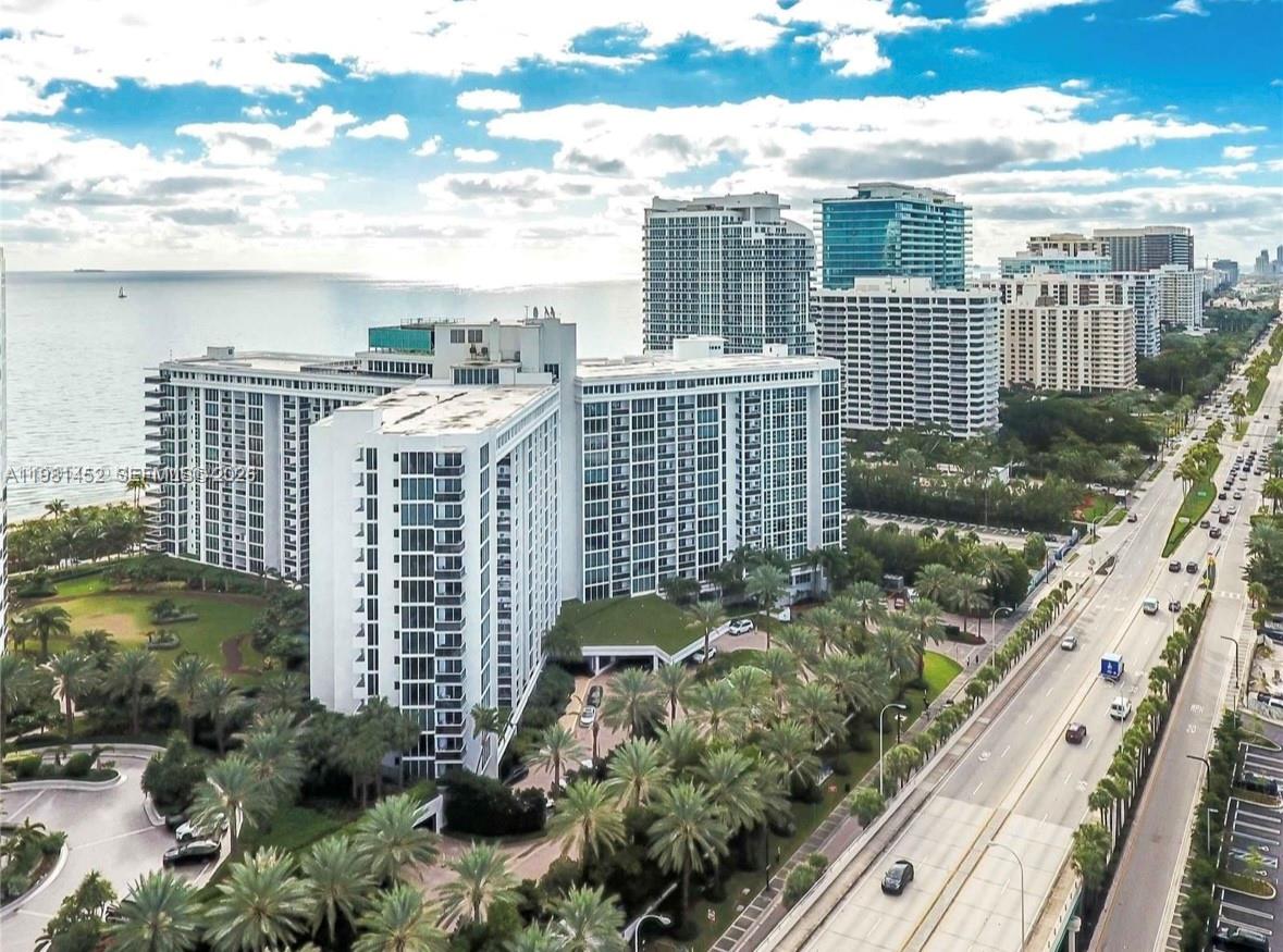 10275 Collins Ave #933 Bal Harbour, FL 33154