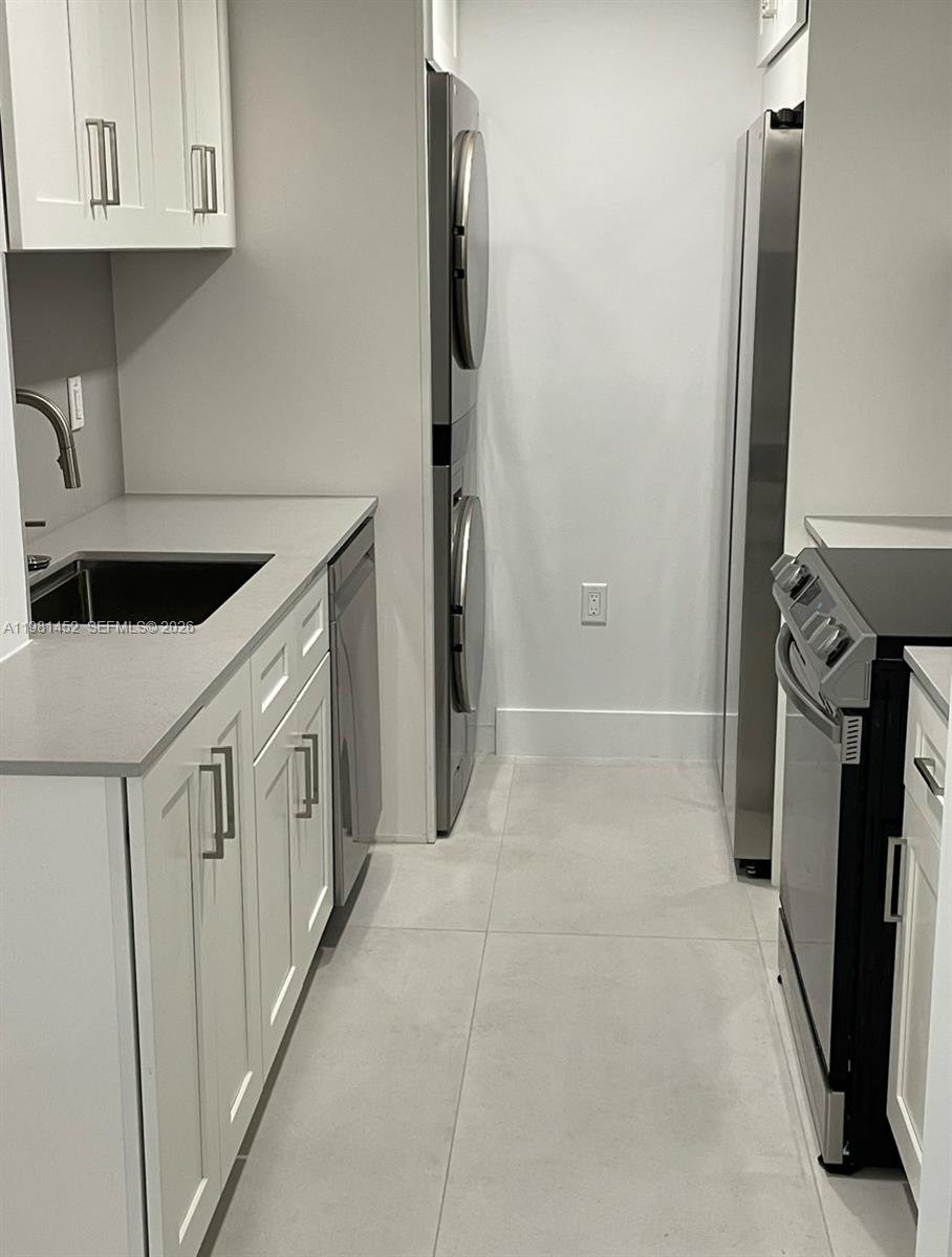 10275 Collins Ave #933 Bal Harbour, FL 33154