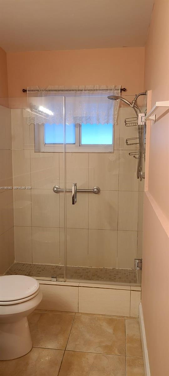 6808 NW 75th St Tamarac, FL 33321