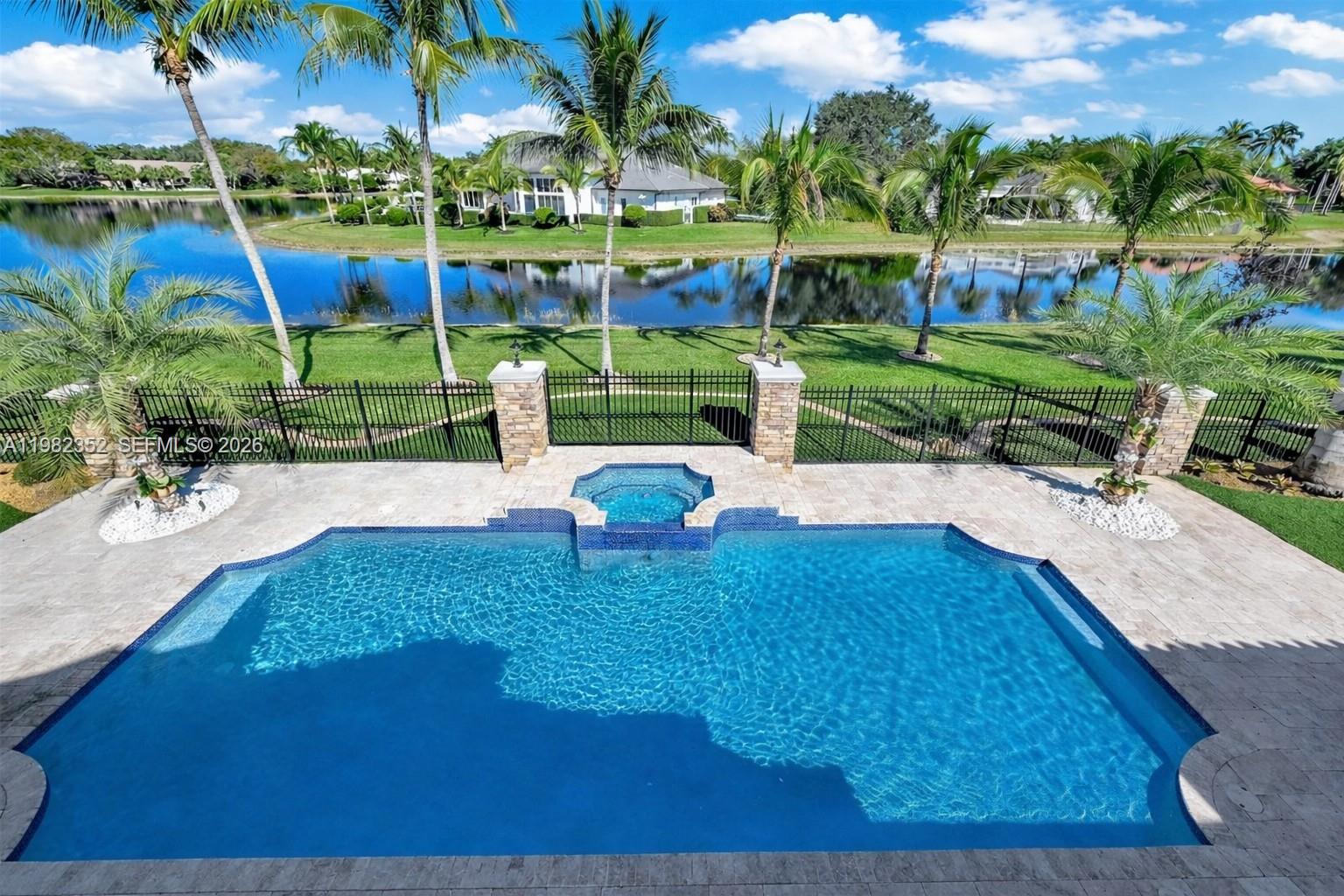 2905 Paddock Rd Weston, FL 33331