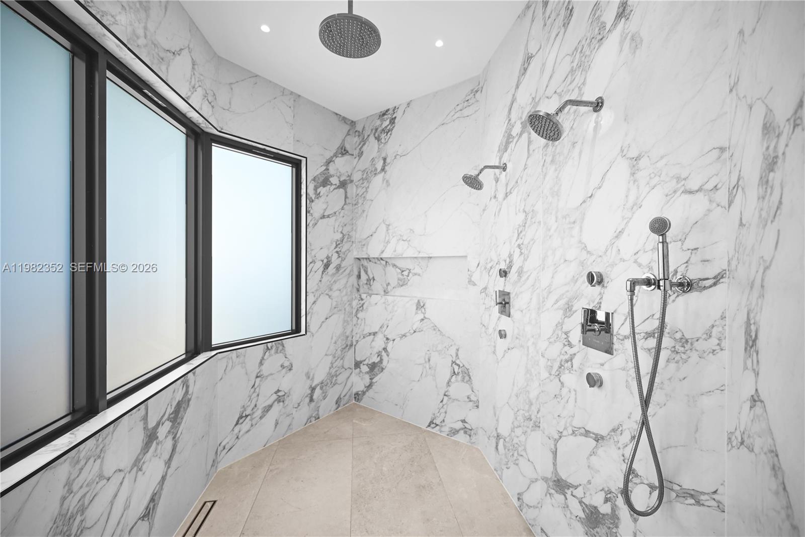 2905 Paddock Rd Weston, FL 33331