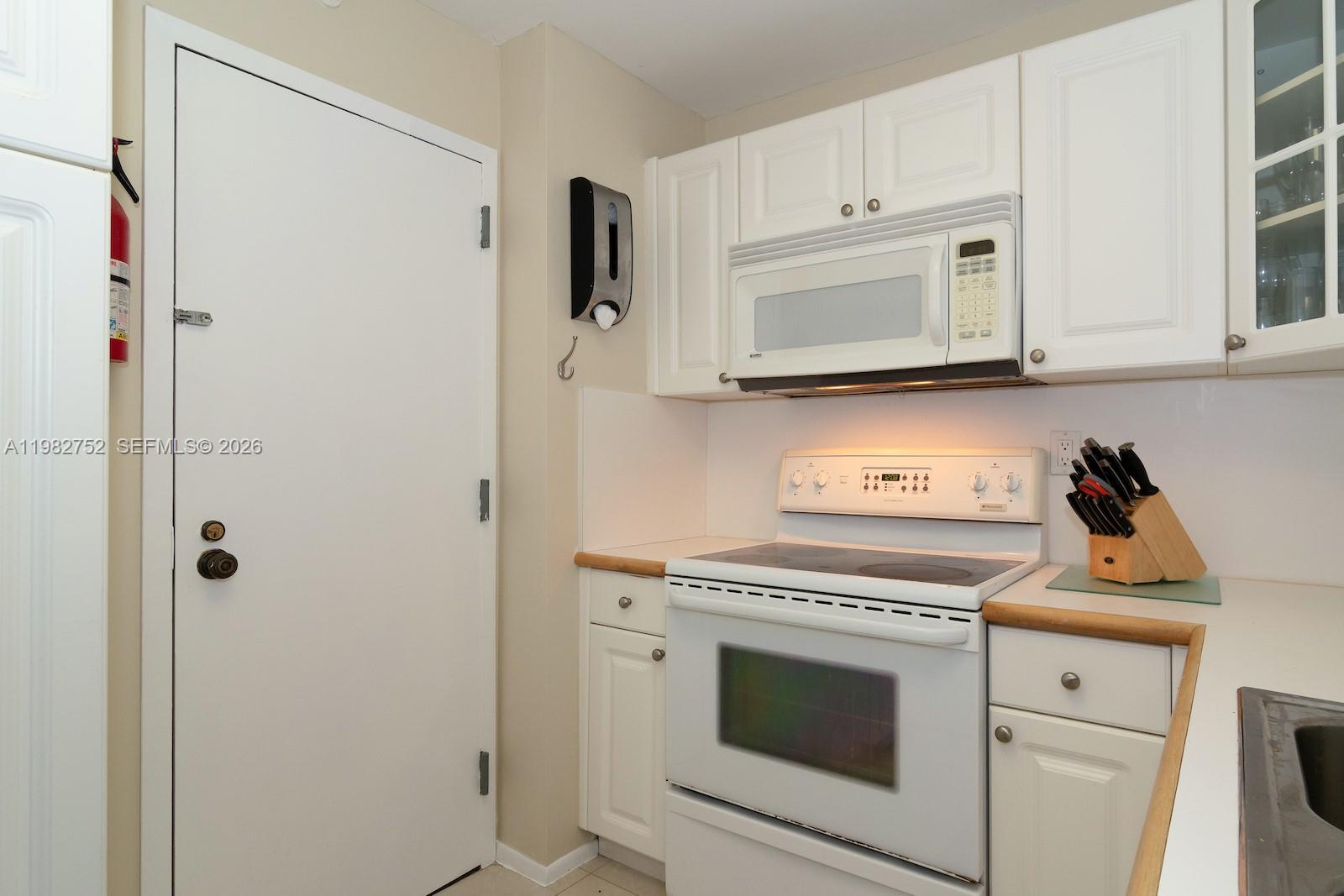 2333 Brickell Ave #1710 Miami, FL 33129