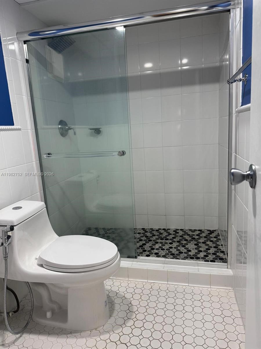 2333 Brickell Ave #1710 Miami, FL 33129