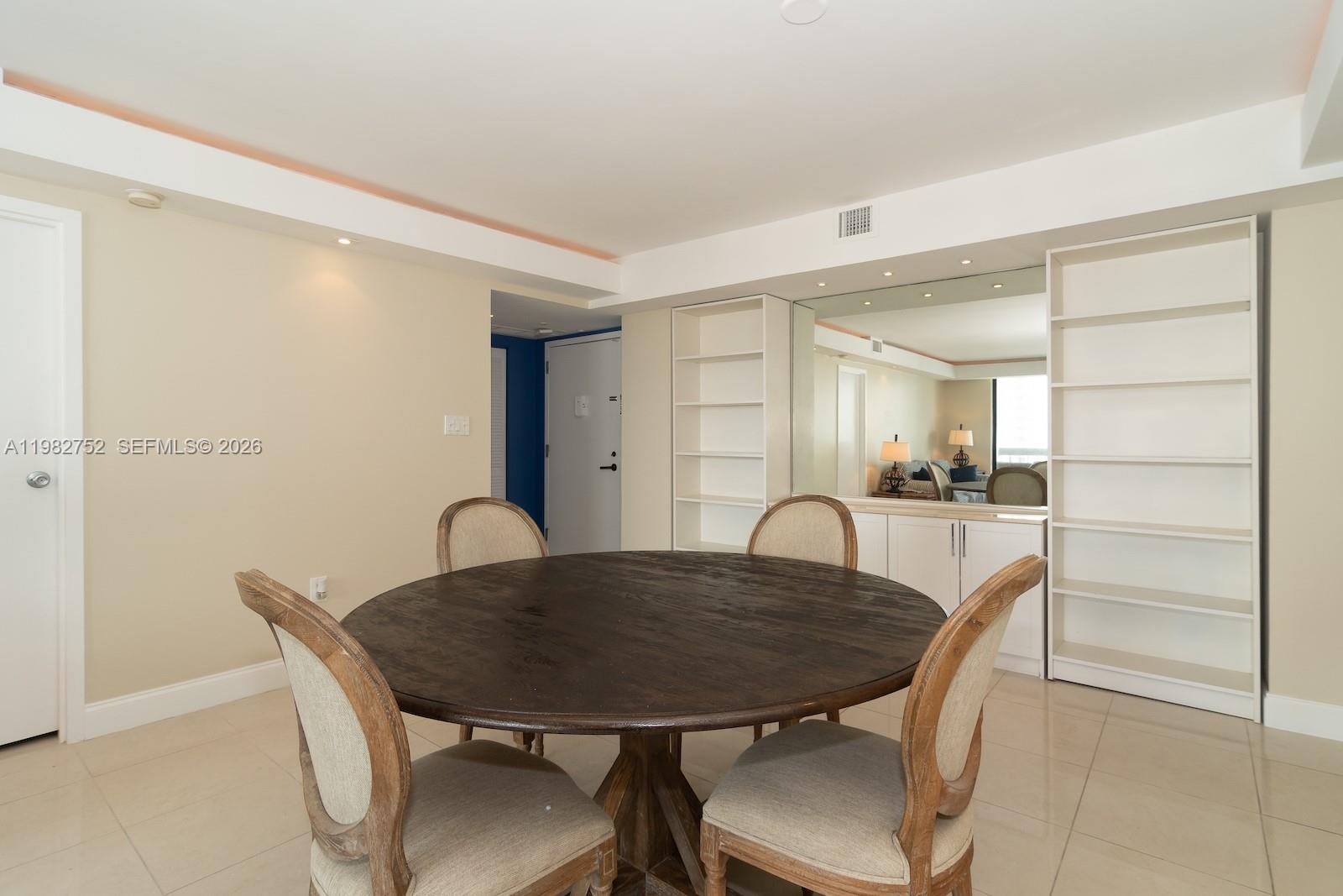 2333 Brickell Ave #1710 Miami, FL 33129