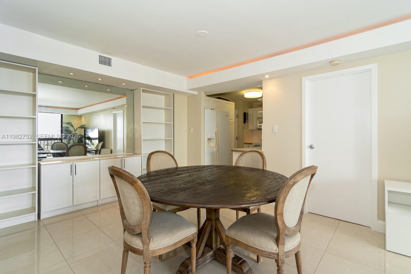 2333 Brickell Ave #1710 Miami, FL 33129