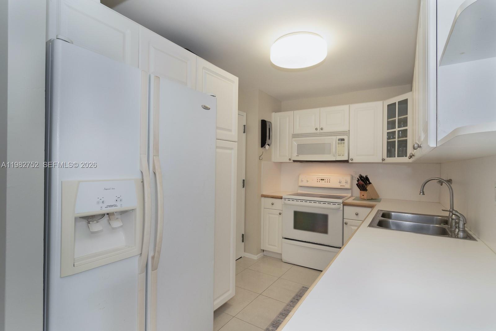 2333 Brickell Ave #1710 Miami, FL 33129