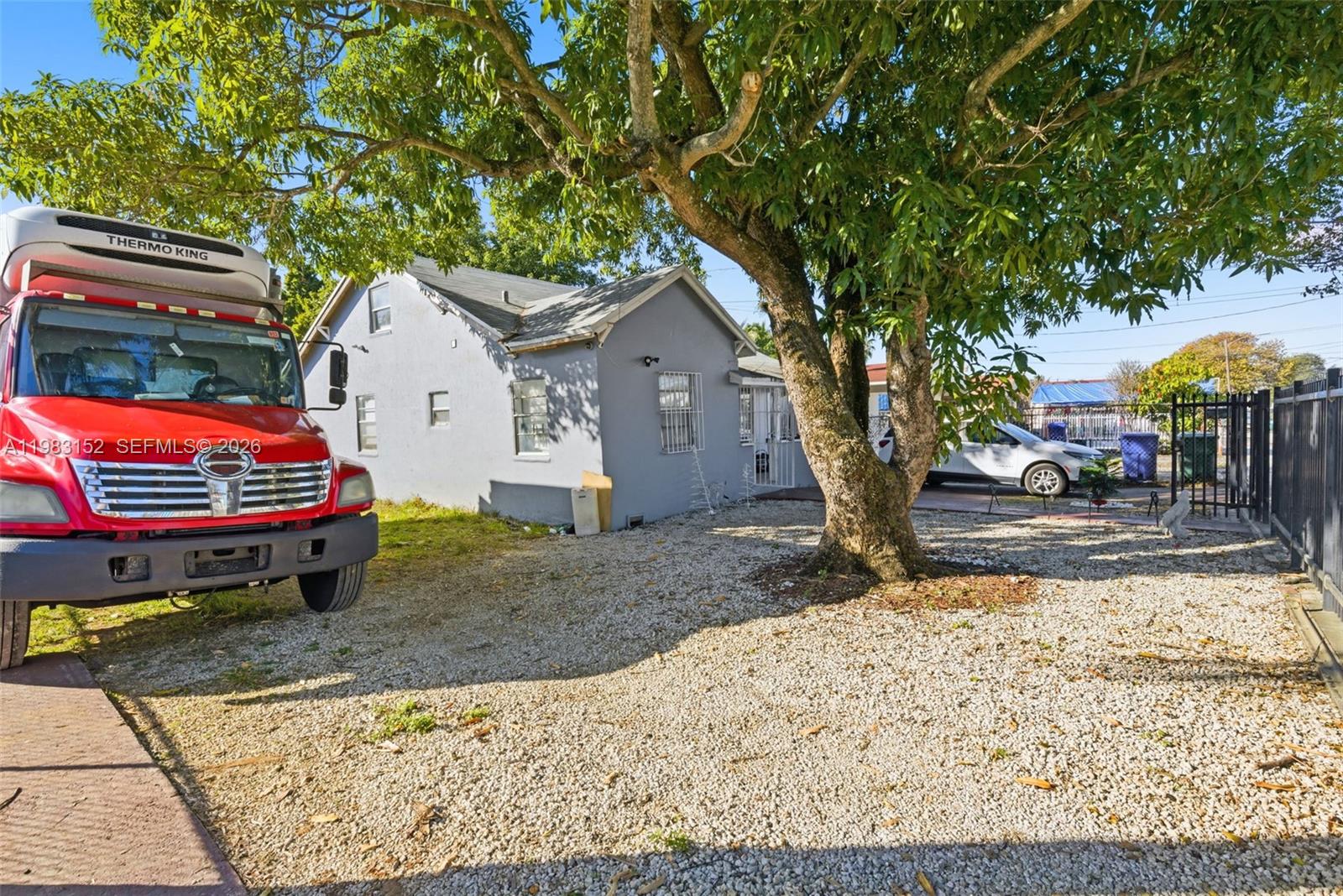 2142 NW 33rd St Miami, FL 33142