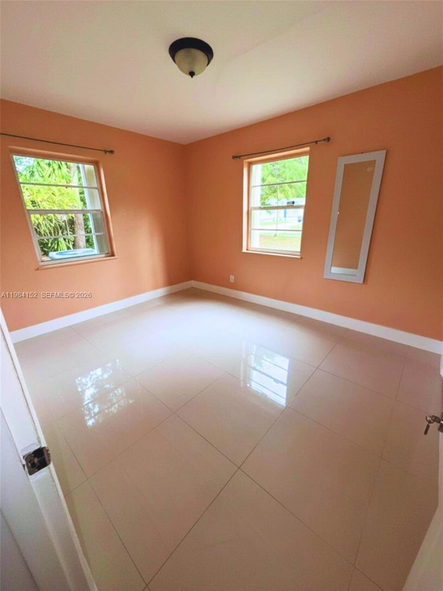 14215 NE 9th Ave #14215 North Miami, FL 33161