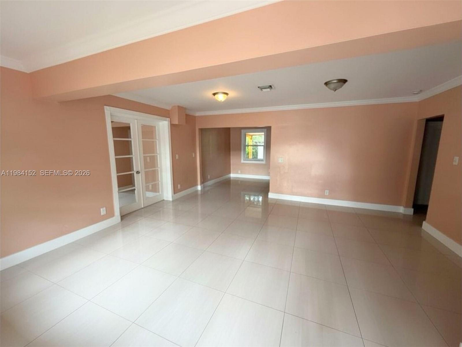 14215 NE 9th Ave #14215 North Miami, FL 33161