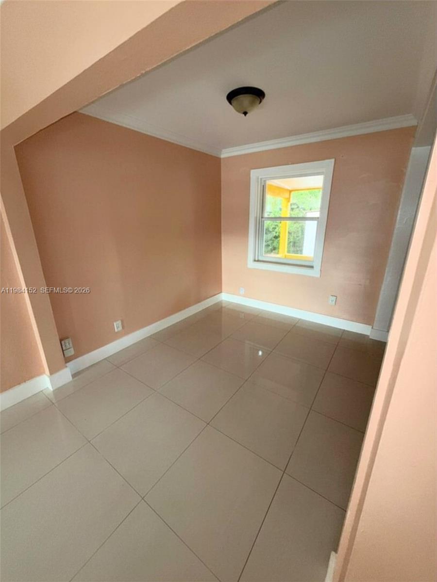 14215 NE 9th Ave #14215 North Miami, FL 33161