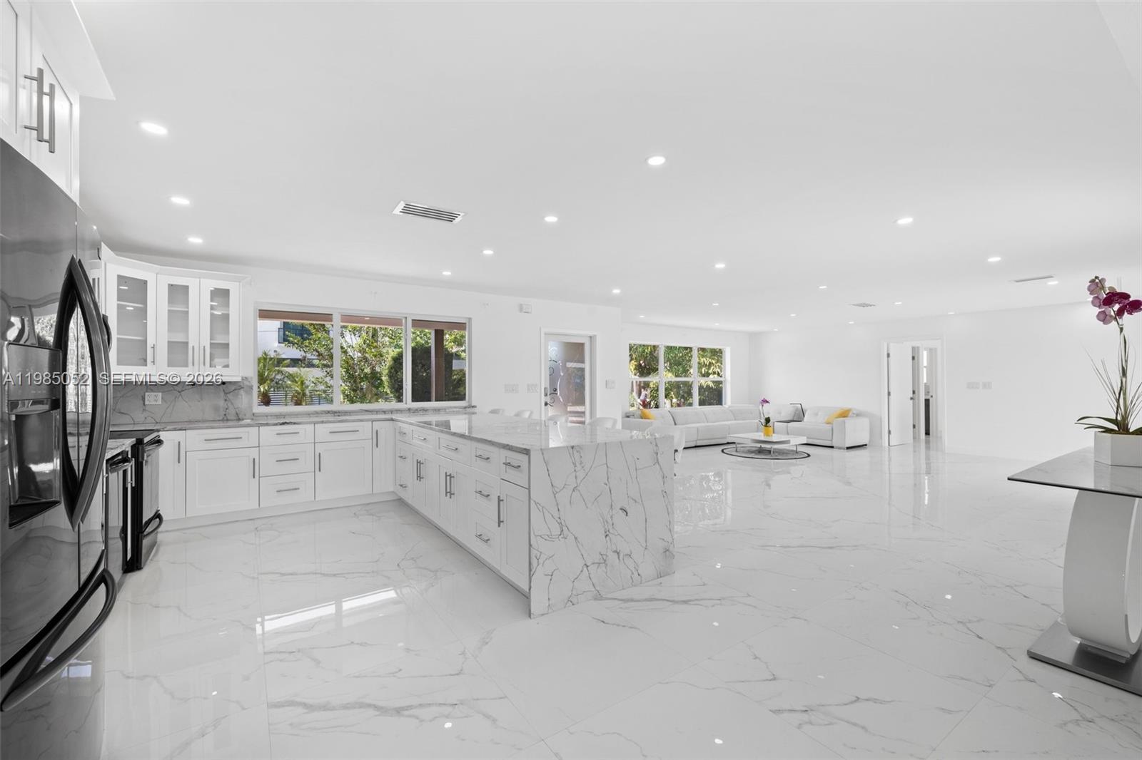 2816 NE 35th St Fort Lauderdale, FL 33306