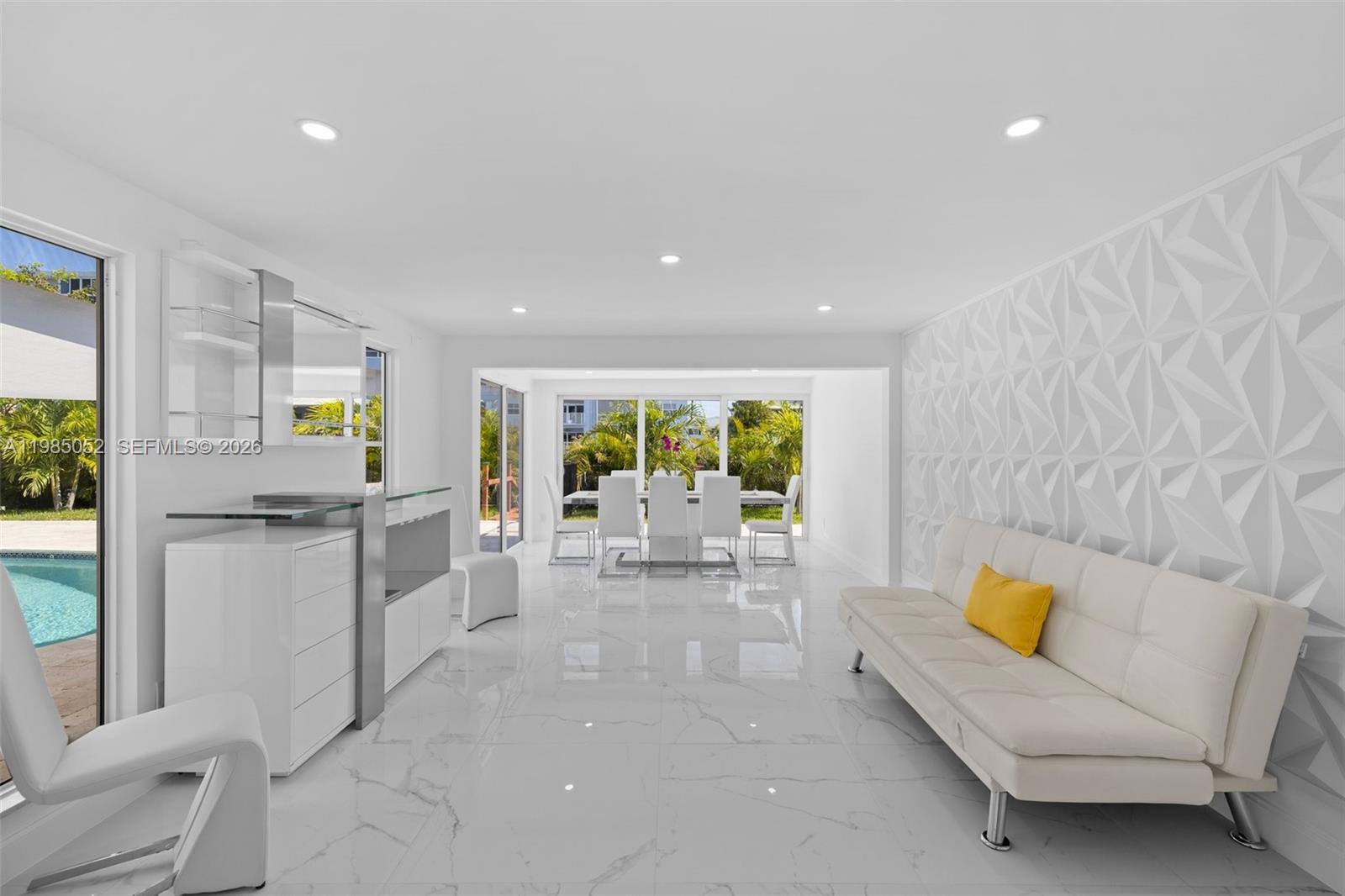 2816 NE 35th St Fort Lauderdale, FL 33306