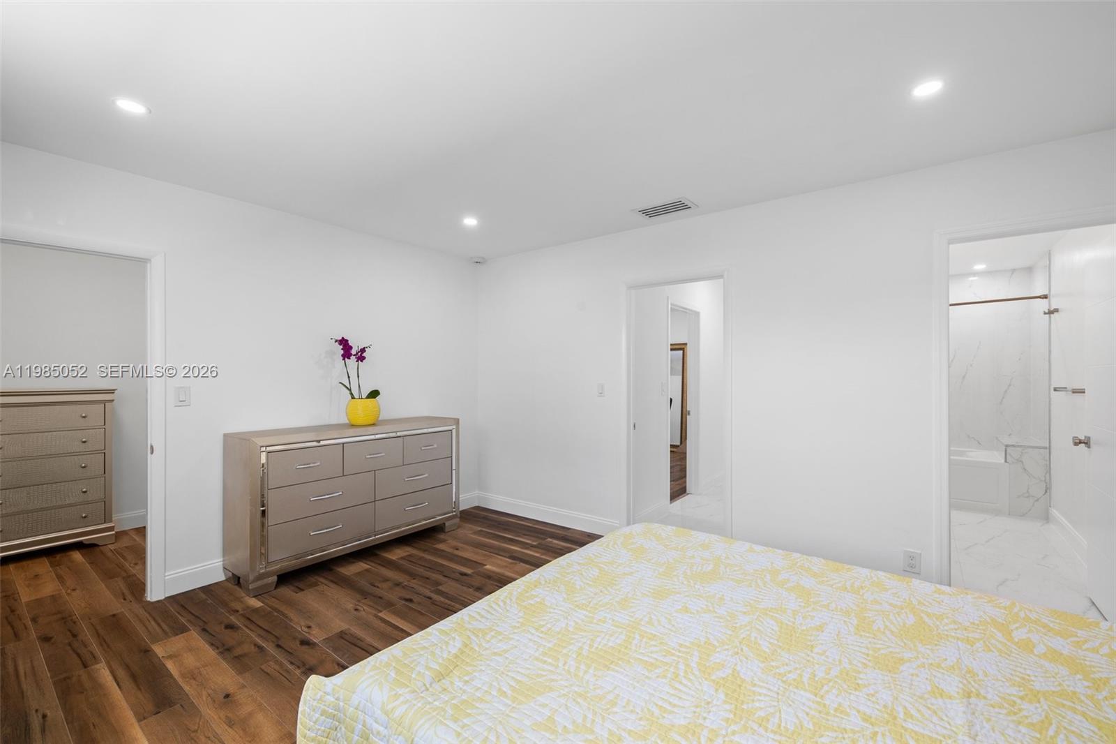 2816 NE 35th St Fort Lauderdale, FL 33306