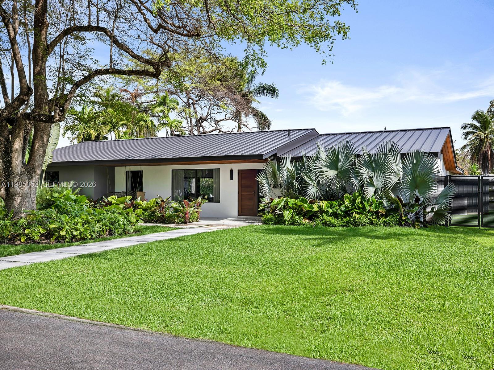 7945 SW 141st Ter Palmetto Bay, FL 33158