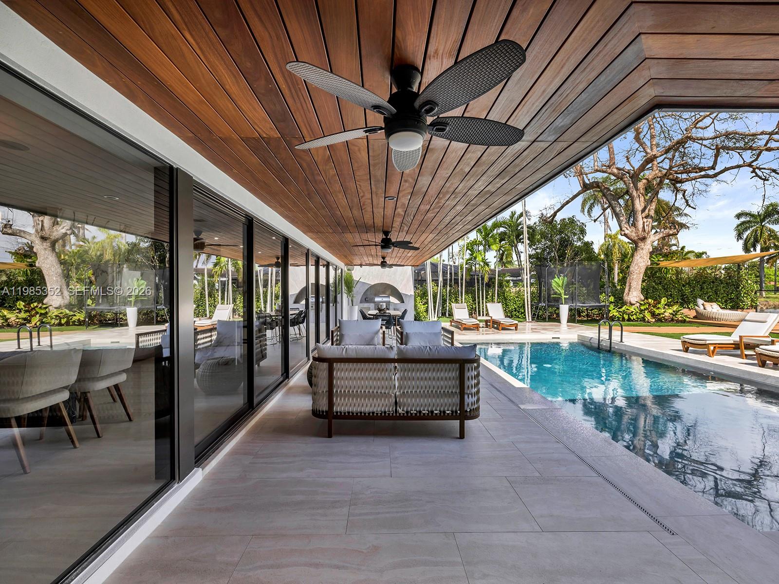 7945 SW 141st Ter Palmetto Bay, FL 33158