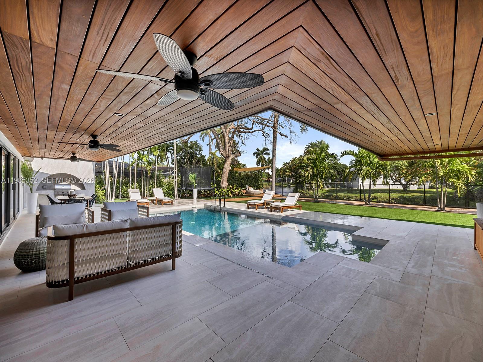 7945 SW 141st Ter Palmetto Bay, FL 33158