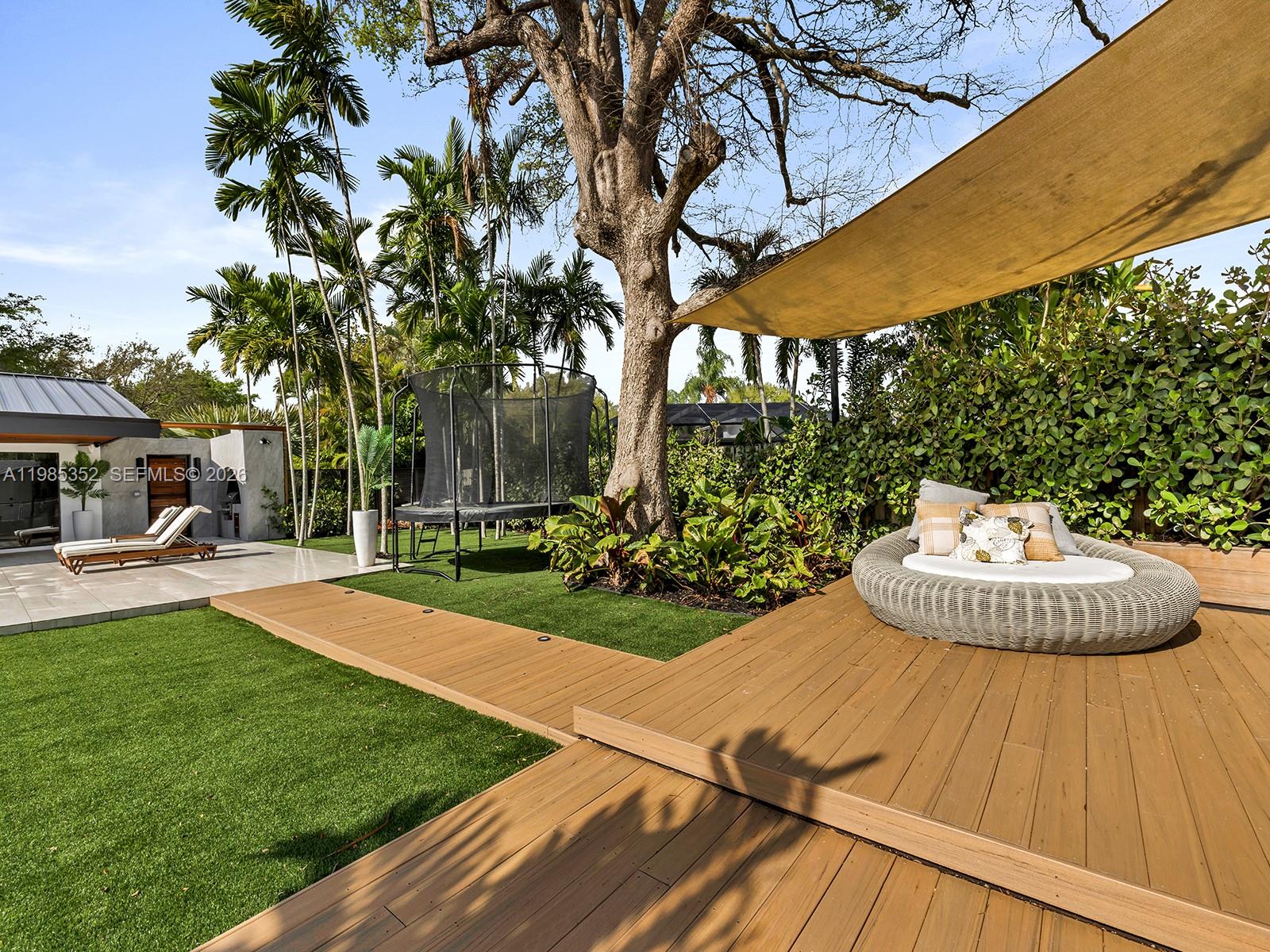 7945 SW 141st Ter Palmetto Bay, FL 33158