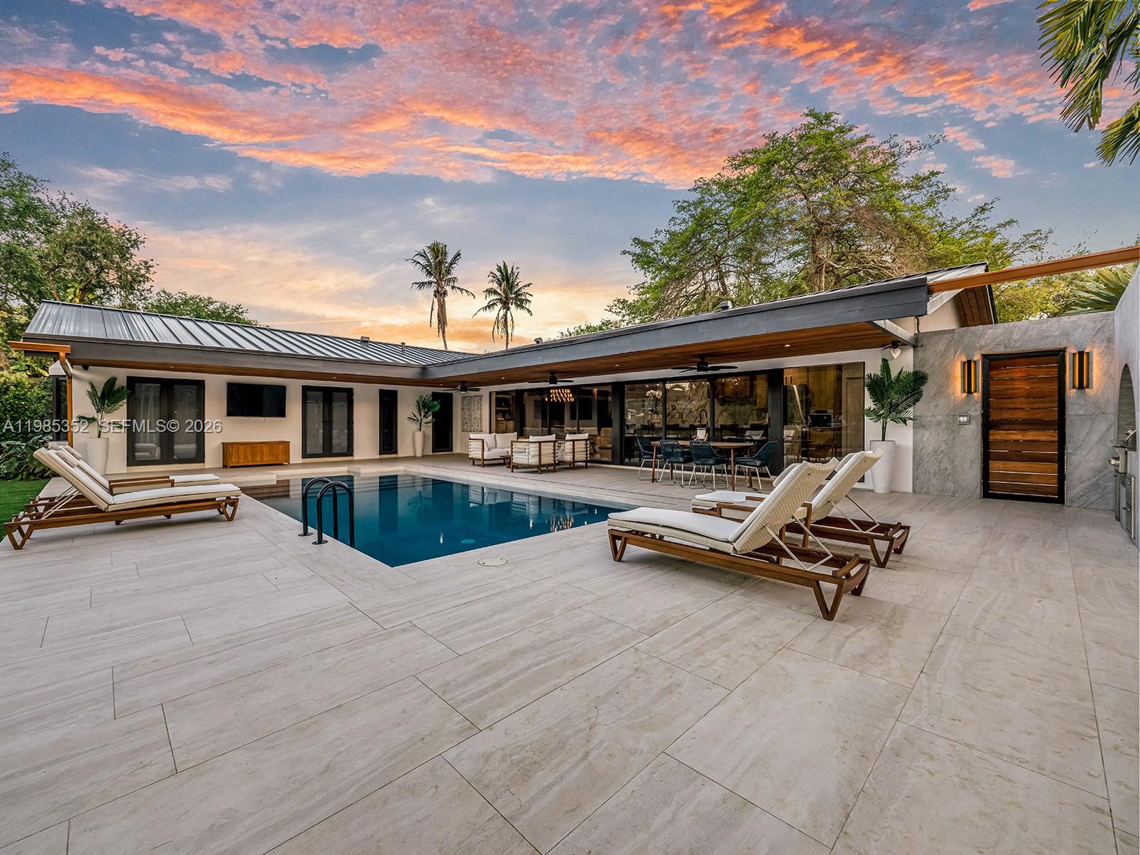 7945 SW 141st Ter Palmetto Bay, FL 33158